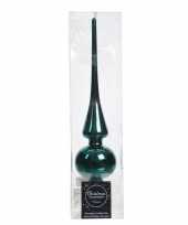 Smaragd groene kerstboom piek glans van glas